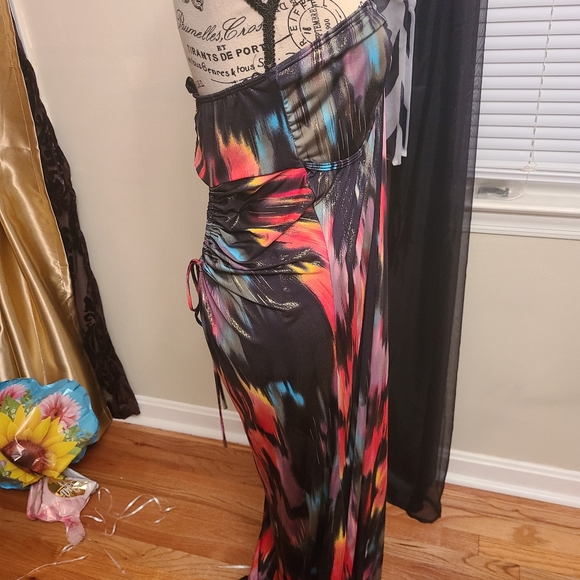 Dereon Dress - Picture 7 of 8